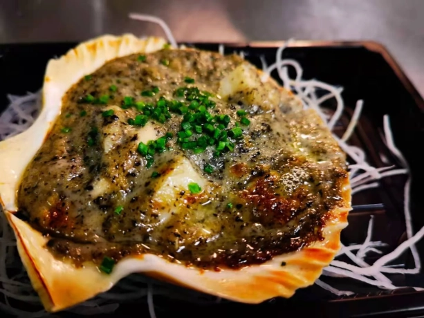 Truffle Scallop - Sint Jacob schelp met huisgemaakte truffelsaus